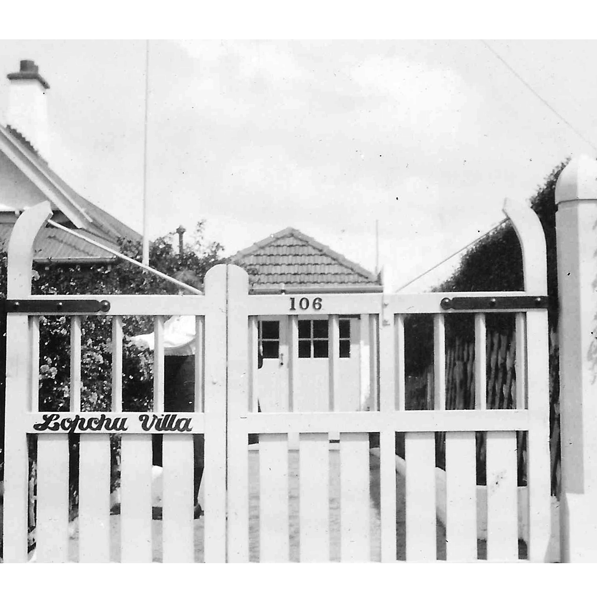 Langmore Lopchu Villa